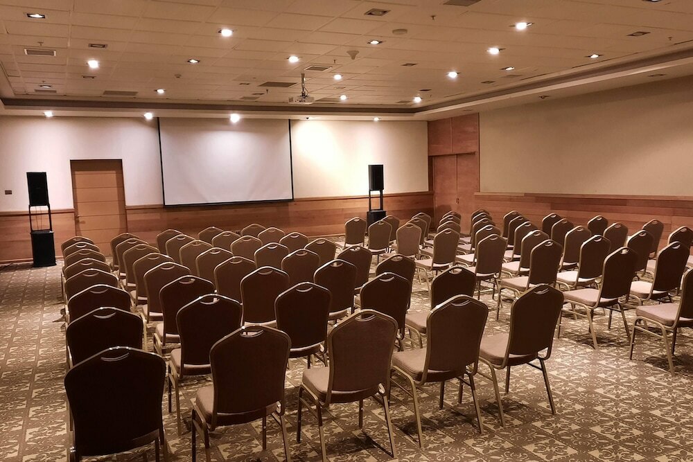 Фото Hotel Cumbres Puerto Varas