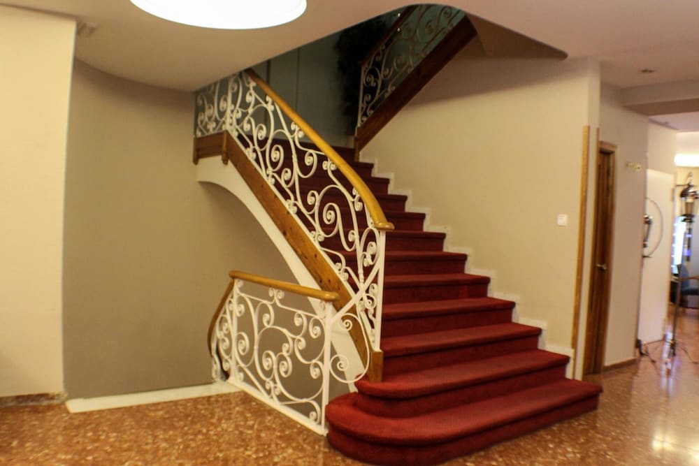 Фото Evenia Oros