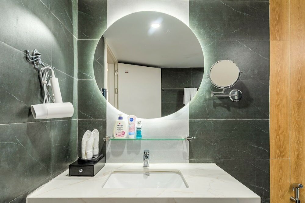 Фото A25 Hotel - 137 Nguyen Du Dn