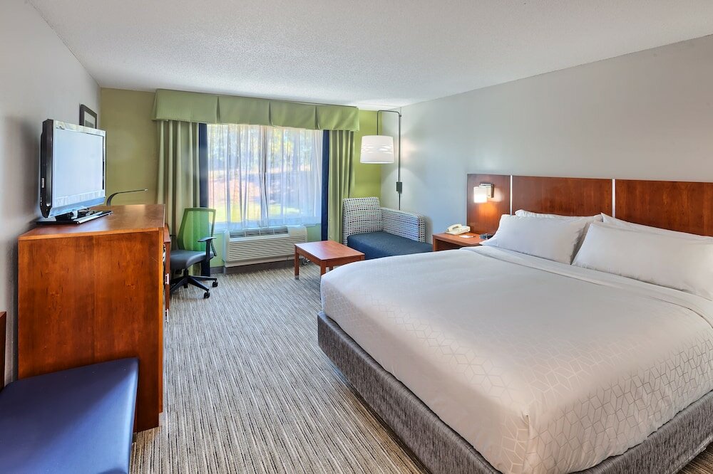 Фото Holiday Inn Express & Suites Raleigh North - Wake Forest, an Ihg Hotel