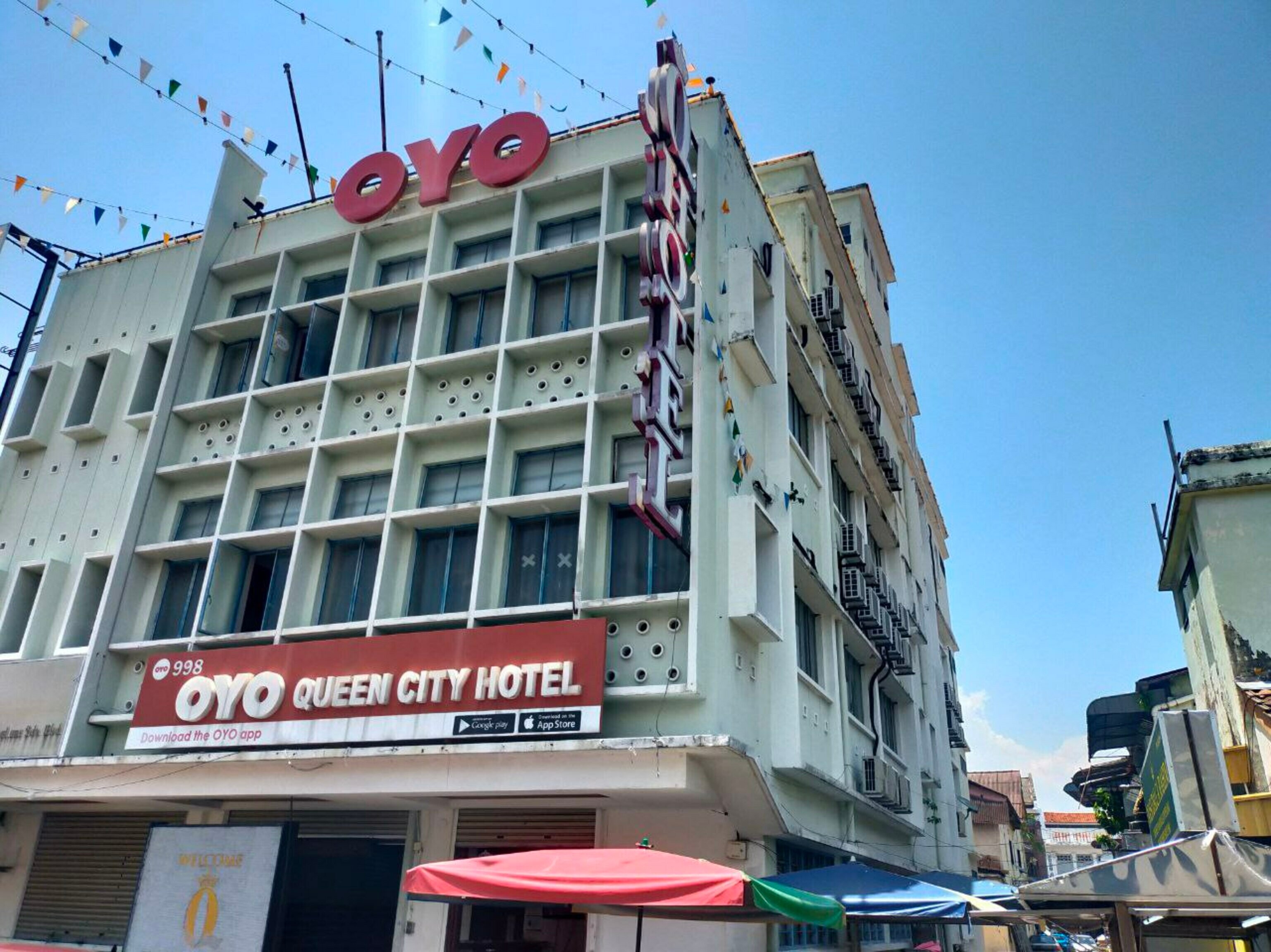 Фото Oyo 998 Queen City Hotel
