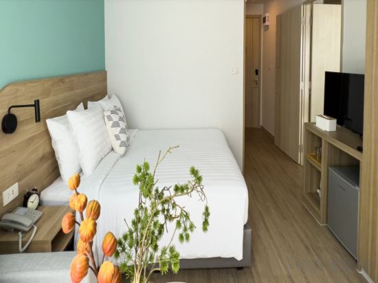 Фото Wellness Stay & Hotel Sukhumvit 107