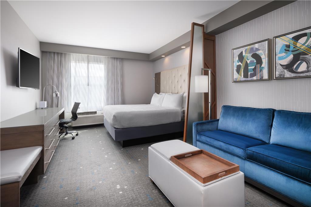 Фото Best Western Premier Hotel at Fisher's Landing