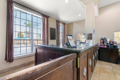 Гостиница Best Western Oxnard Inn в Порт Хаенем