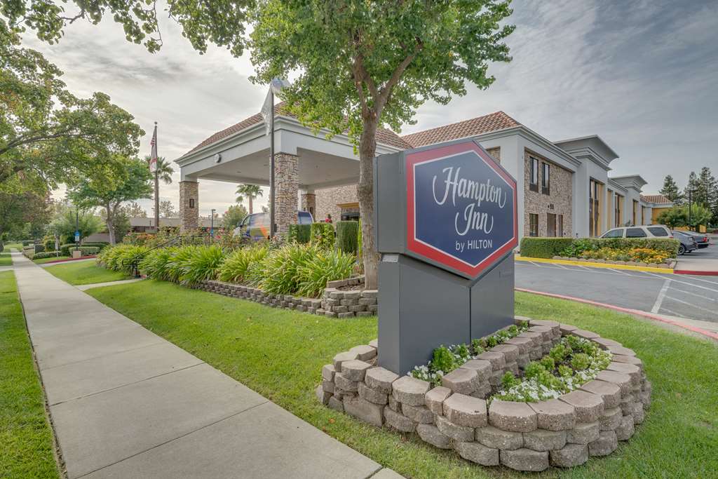 Фото Hampton Inn Livermore