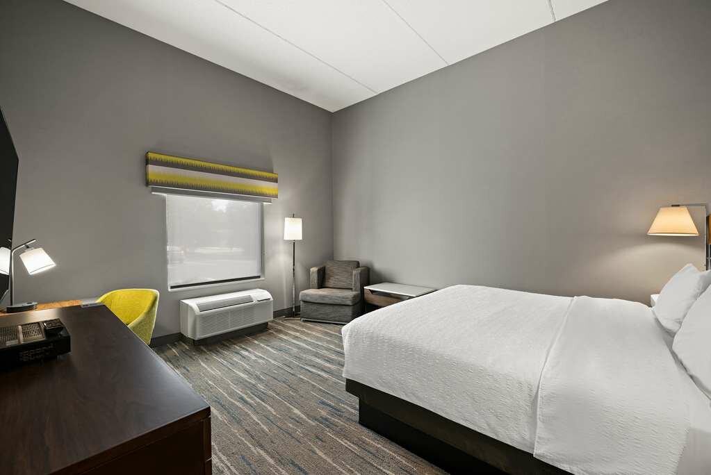 Фото Hampton Inn & Suites Poughkeepsie