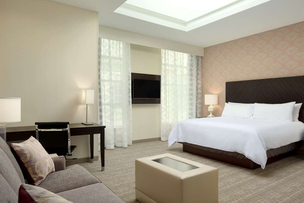 Фото Embassy Suites Louisville Downtown