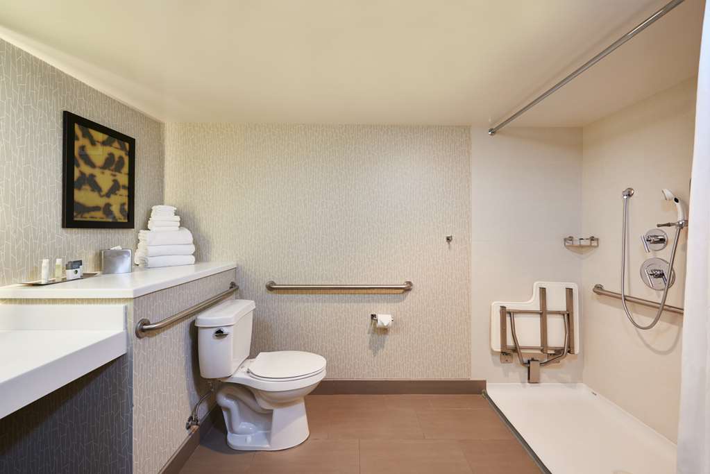 Фото DoubleTree by Hilton Fresno Convention Center