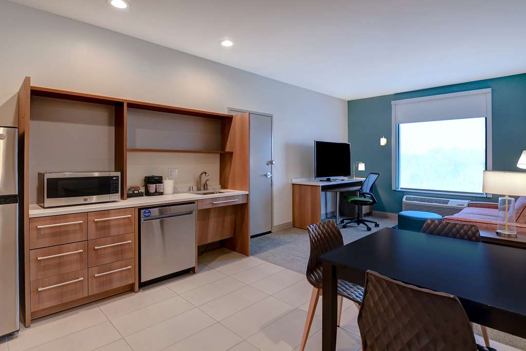 Фото Home2 Suites by Hilton North Plano Hwy 75