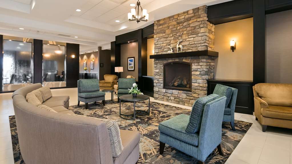 Фото Best Western Plus Okotoks Inn & Suites