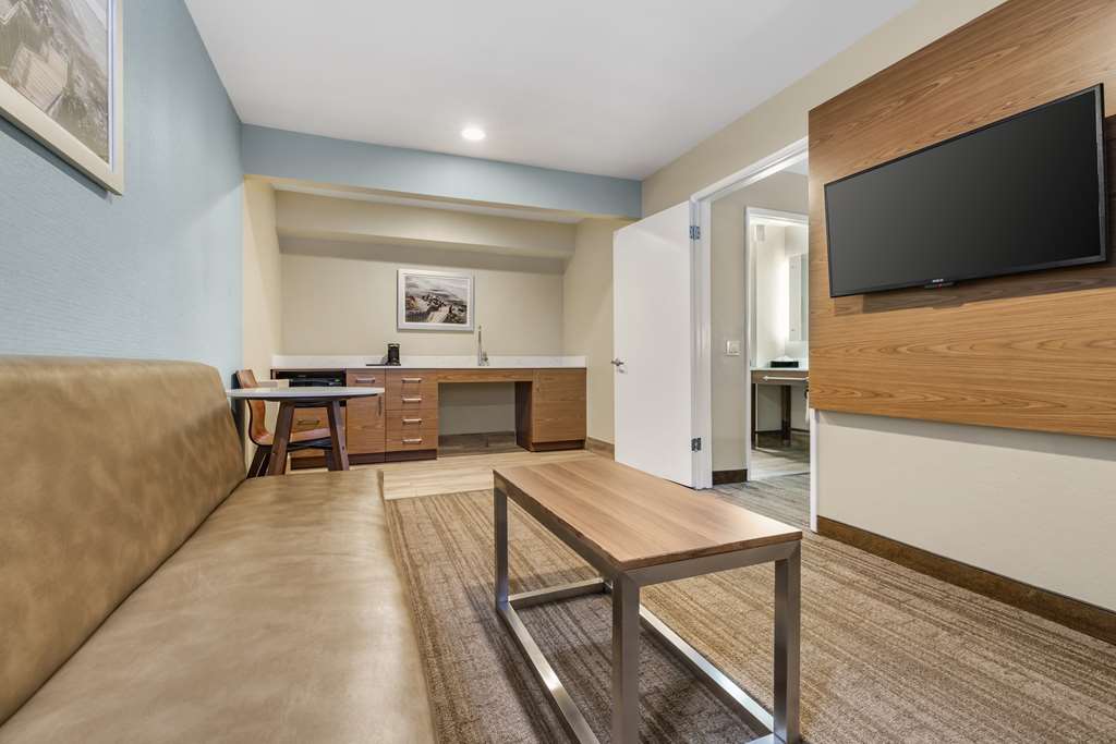 Фото Best Western Carlsbad by the Sea