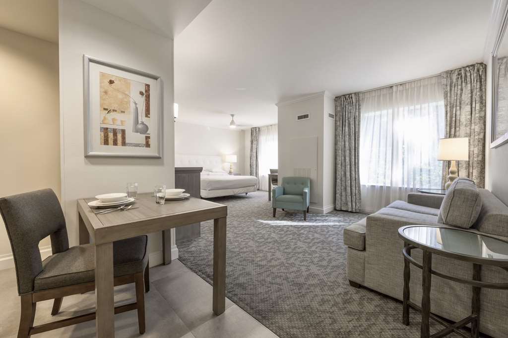 Фото Homewood Suites by Hilton Palm Beach Gardens