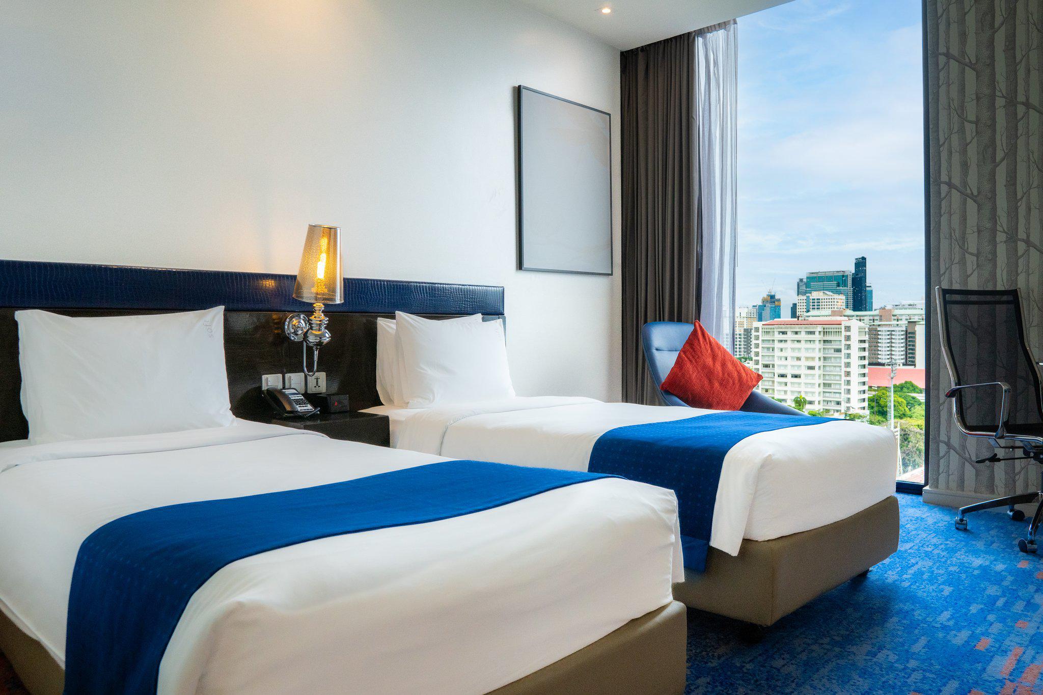 Фото Holiday Inn Express Bangkok Siam, an Ihg Hotel