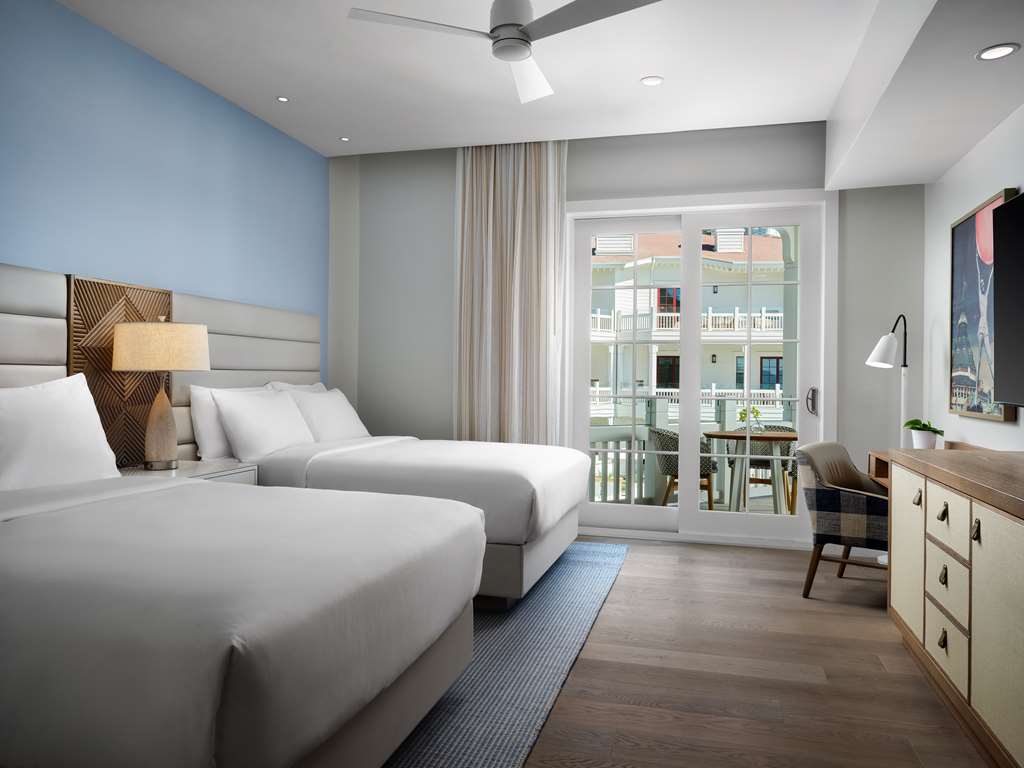 Фото Beach Village at The Del, Curio Collection by Hilton