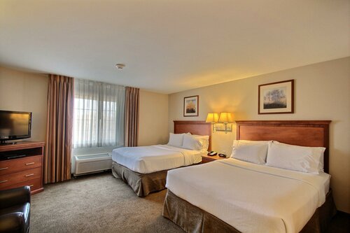 Гостиница Candlewood Suites Milwaukee Airport, an Ihg Hotel в Ок Крике
