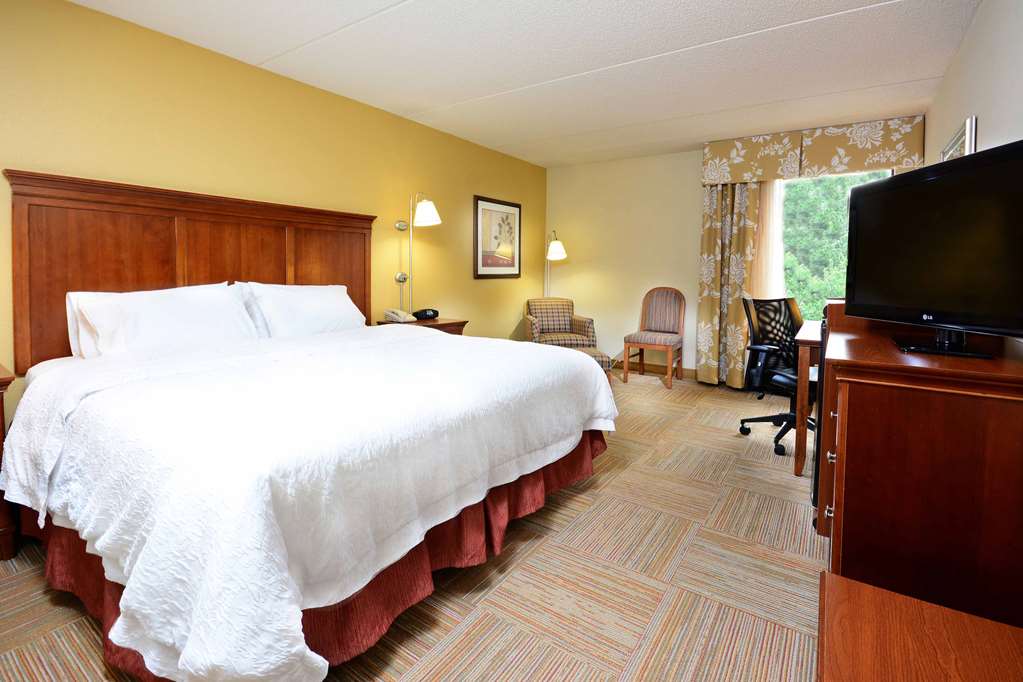 Фото Hampton Inn Raleigh-Capital Blvd. North