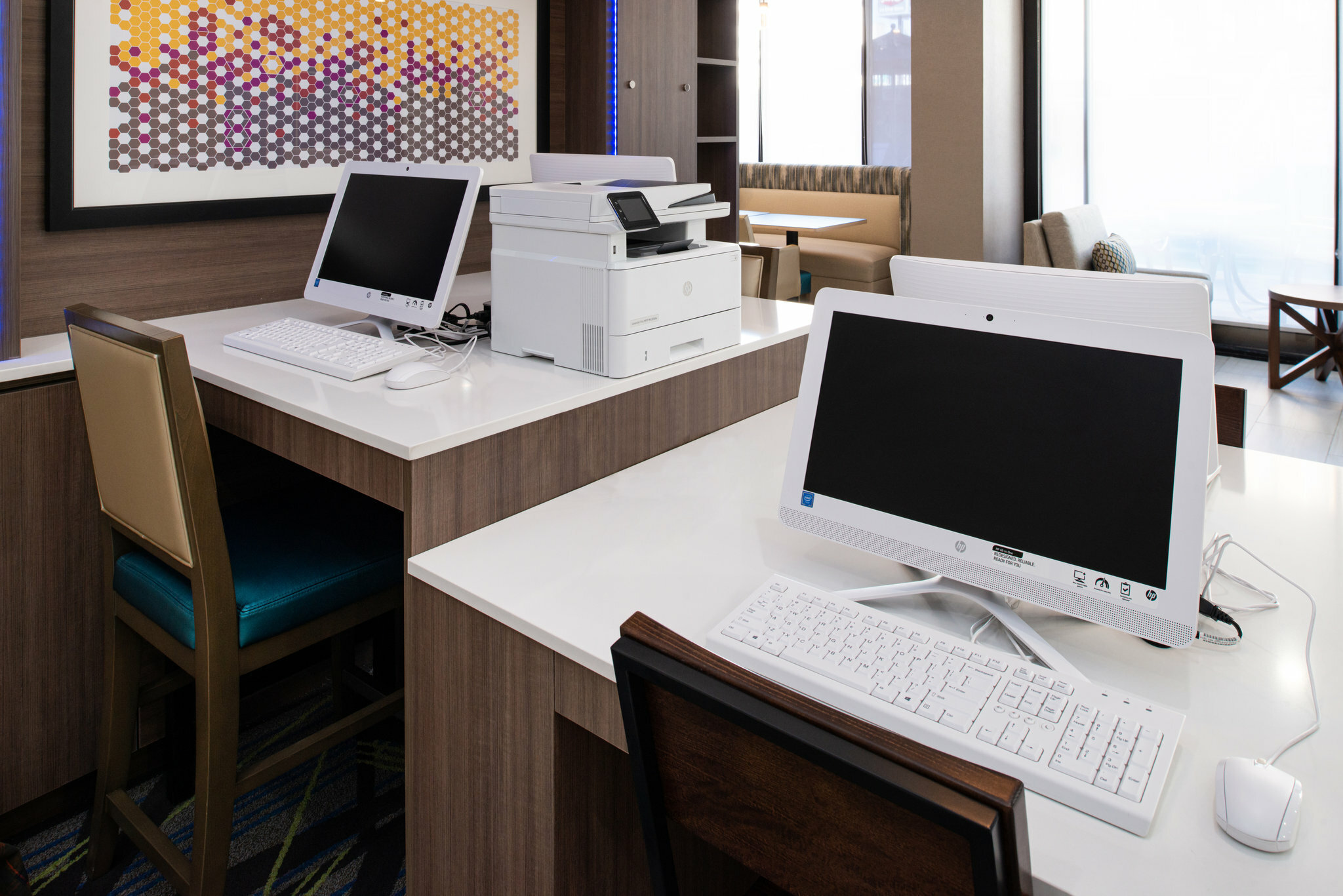 Фото Holiday Inn Express & Suites Los Angeles Downtown West