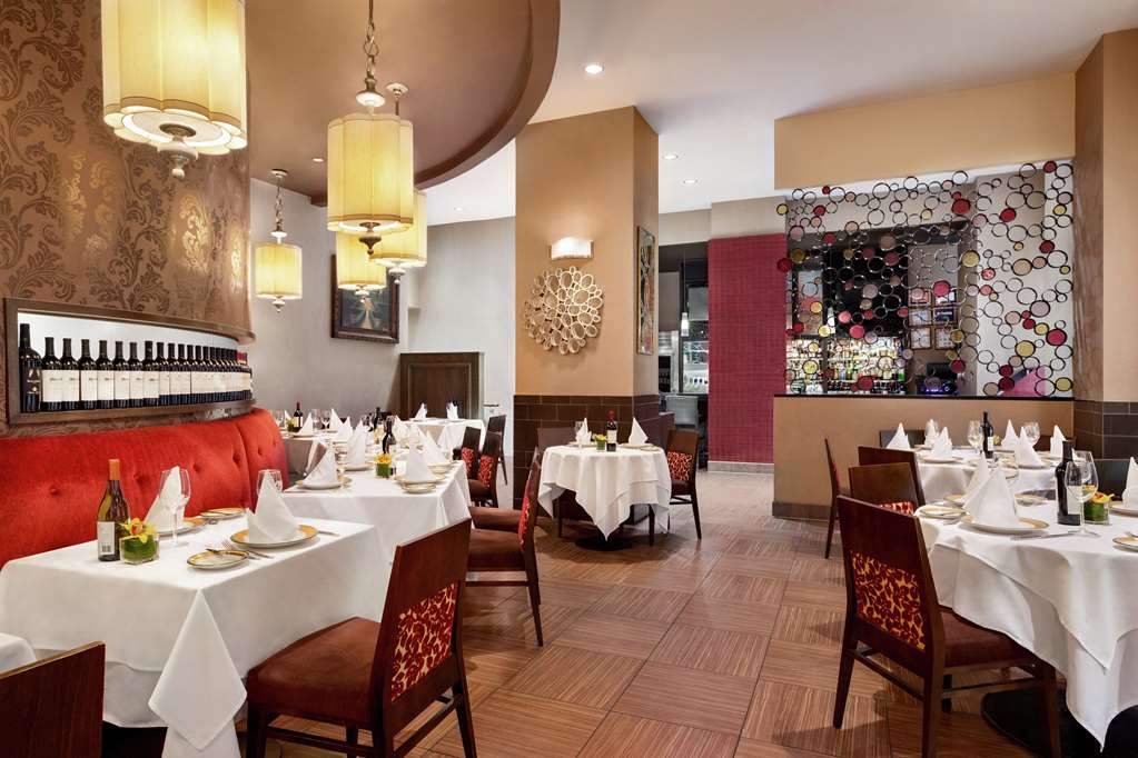 Фото DoubleTree by Hilton New York Downtown