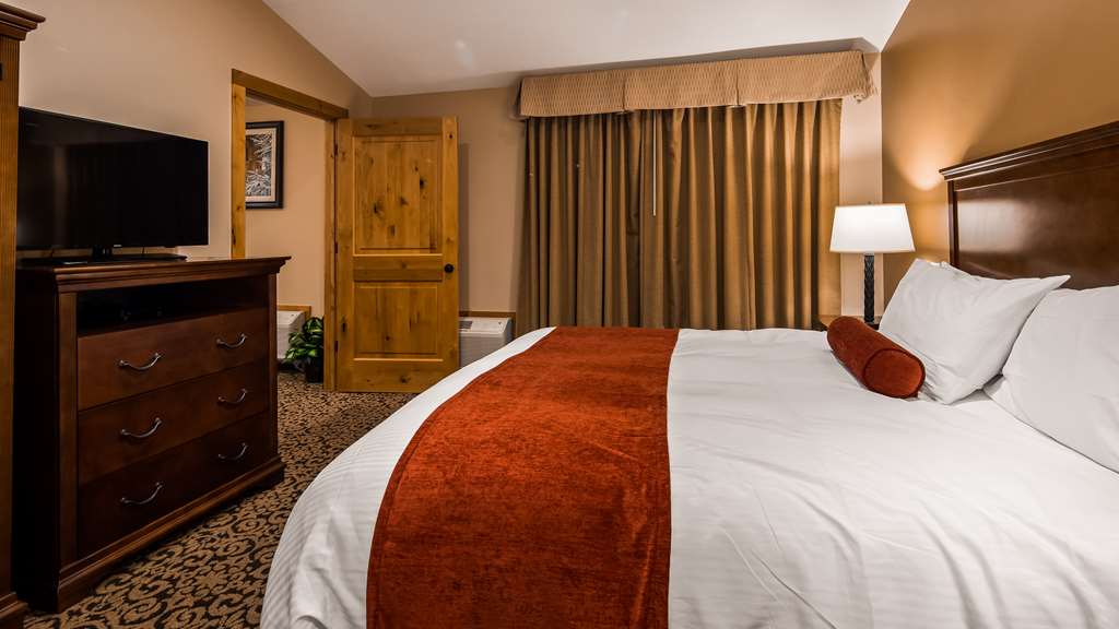 Фото Best Western Tyrolean Lodge