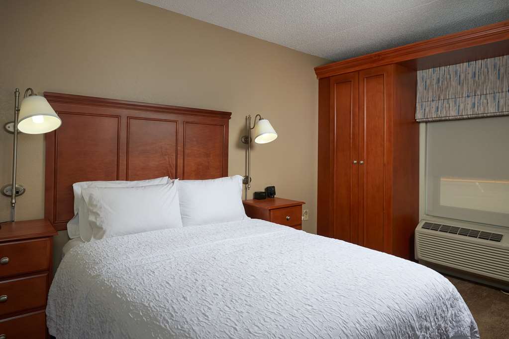 Фото Hampton Inn Ann Arbor-South