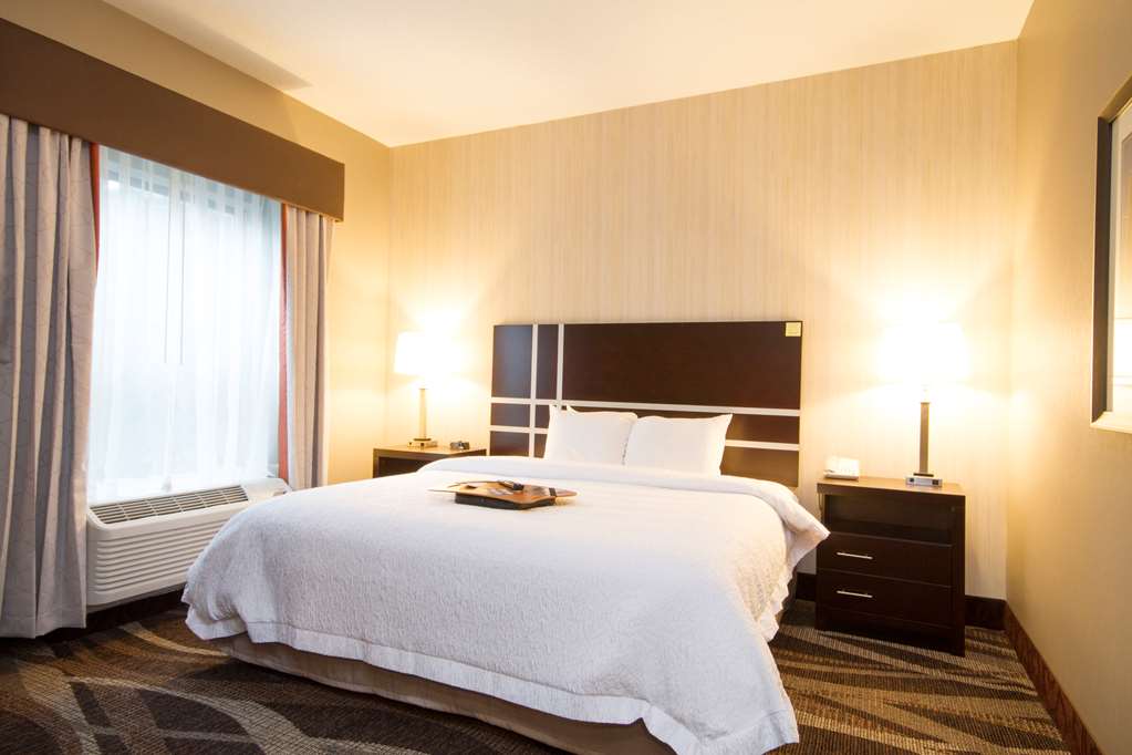 Фото Hampton Inn Marshall