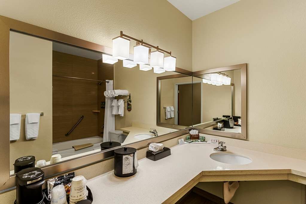 Фото Best Western Rose Quartz Inn