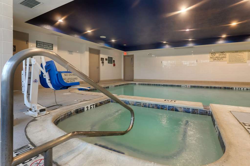 Фото Hilton Garden Inn Fort Worth Fossil Creek