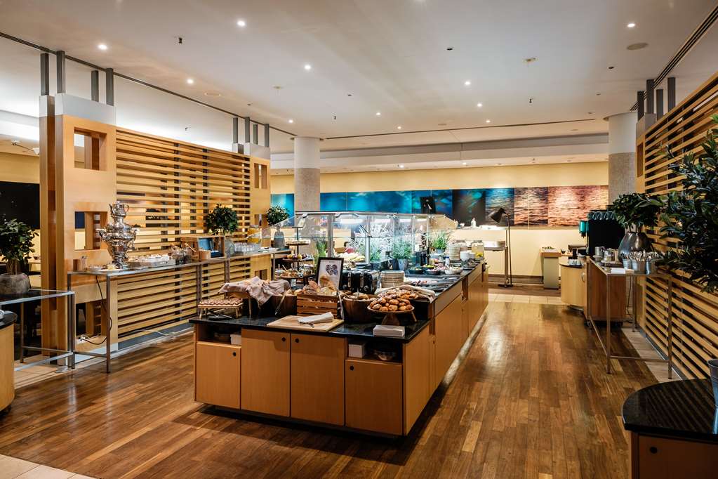 Фото Radisson Blu Hotel, Hannover