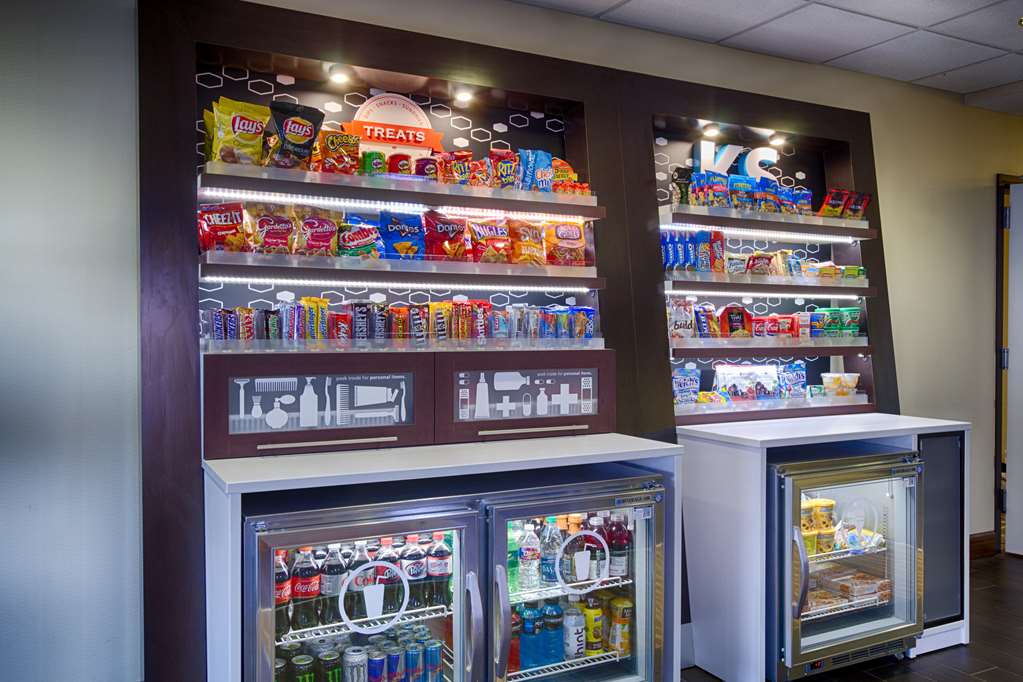 Фото Hampton Inn Salina