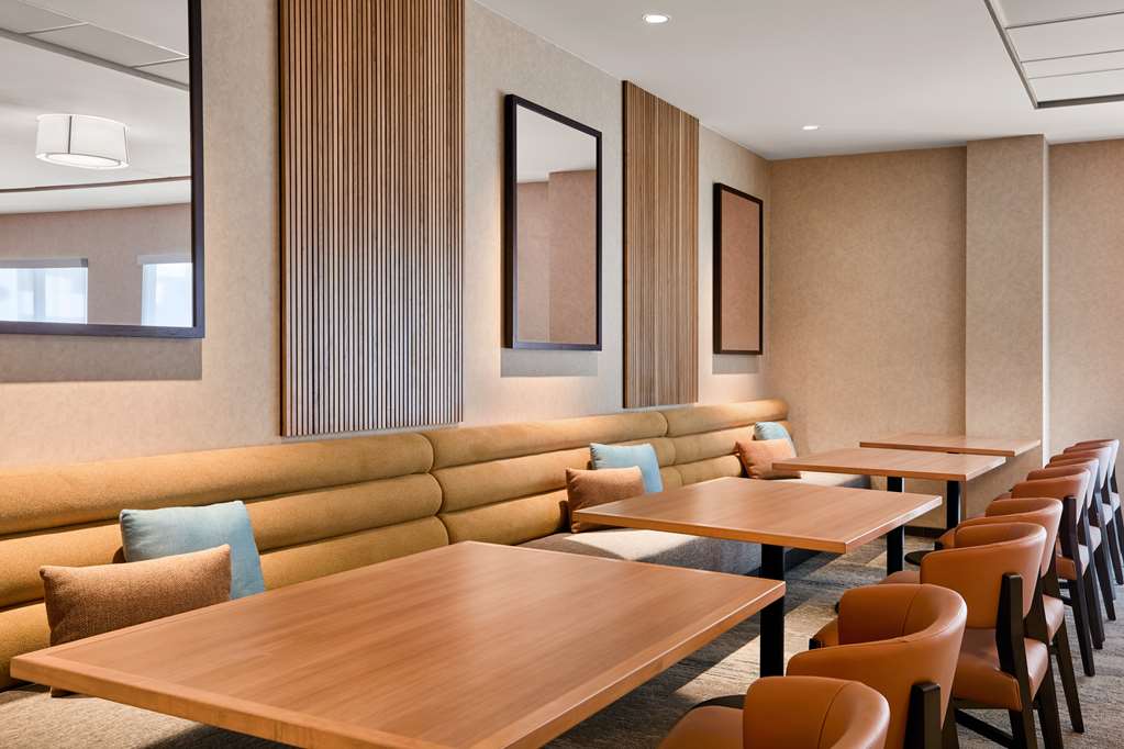 Фото Hilton Garden Inn LAX Los Angeles Airport