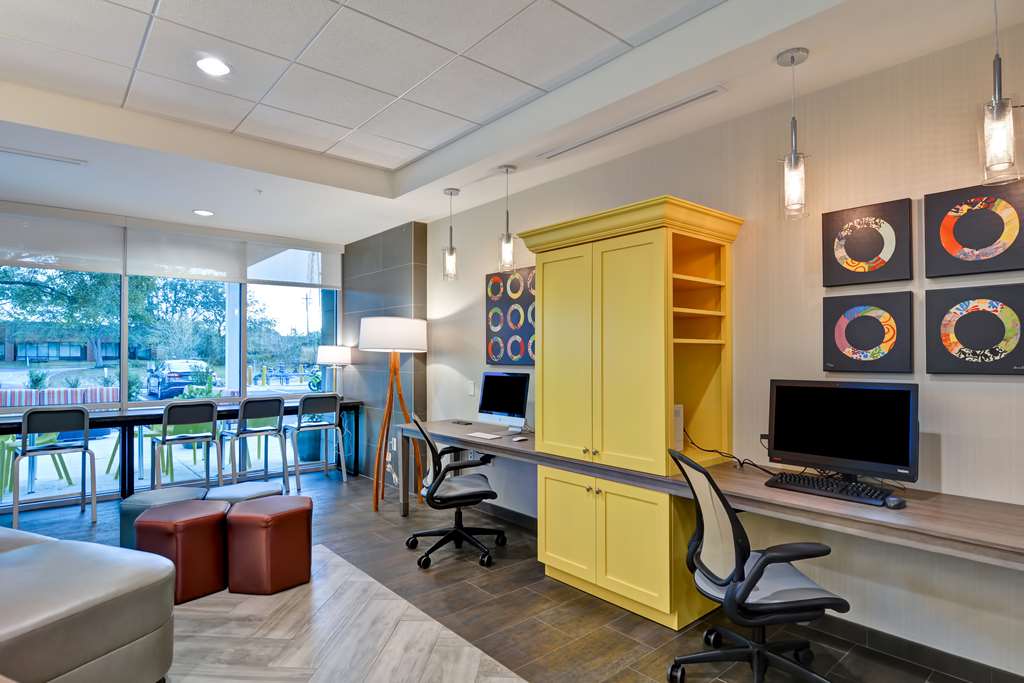 Фото Home2 Suites by Hilton Tampa Usf Near Busch Gardens