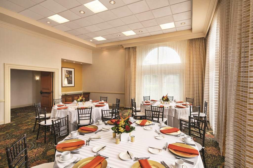 Фото Hilton Naples