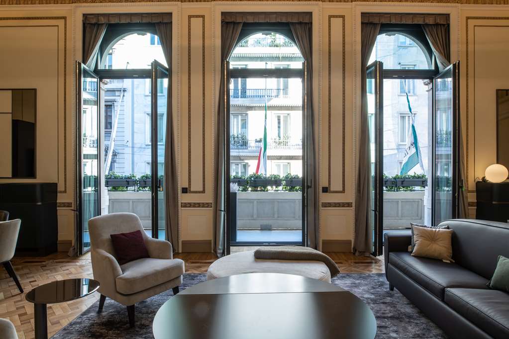 Фото Palazzo Touring Club Milan, A Radisson Collection Hotel