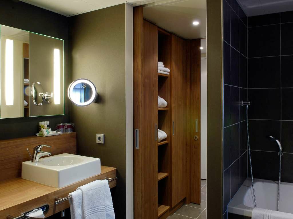 Фото Mercure Hotel Den Haag Central
