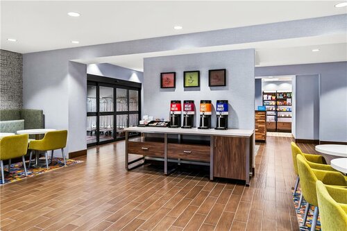 Гостиница Hampton Inn Omaha/West Dodge Road в Омахе