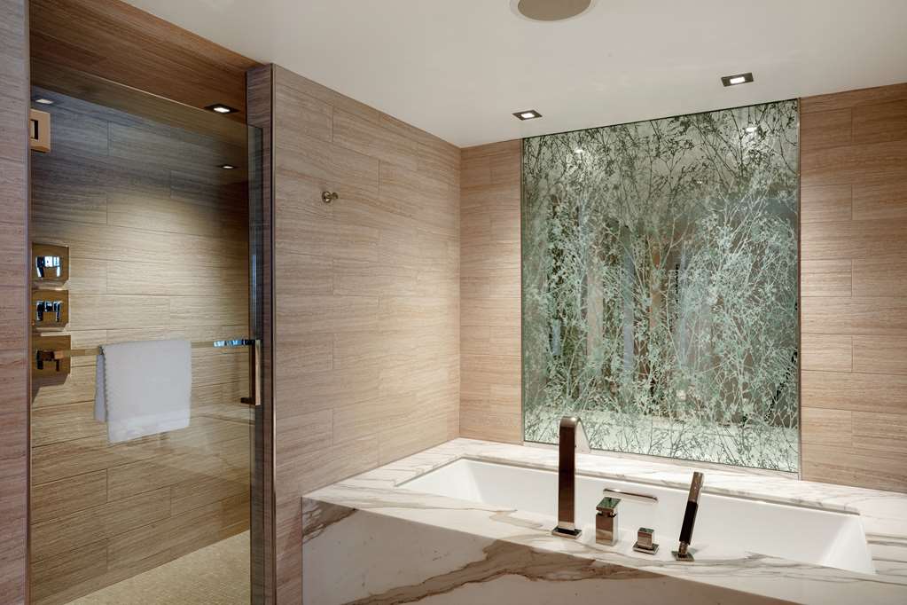 Фото Hilton McLean Tysons Corner