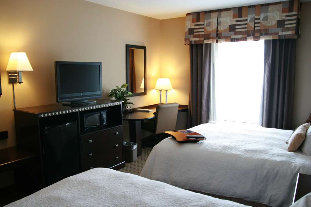 Фото Hampton Inn Topeka