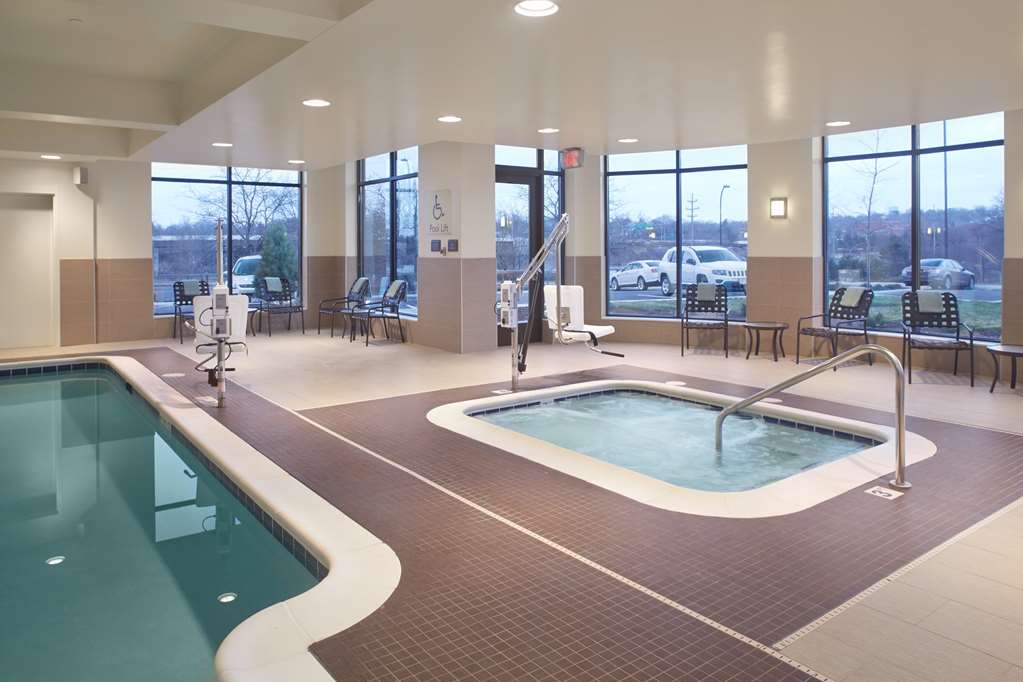 Фото Hilton Garden Inn Akron