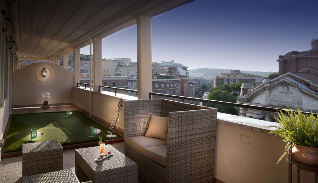 Фото Radisson Blu Ghr Hotel, Rome