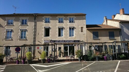 Гостиница Hotel des Deux Porches в Пуатье