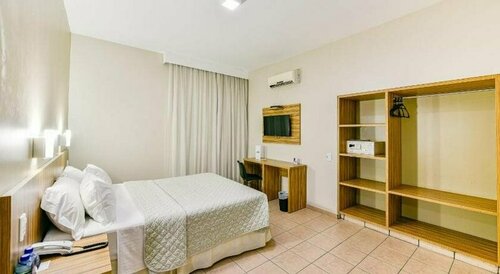 Гостиница Plaza Inn Augustus в Гоянии