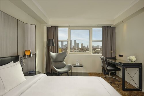 Гостиница Park Plaza Victoria London в Англии