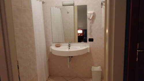 Гостиница Hotel Cavour Asti в Асти