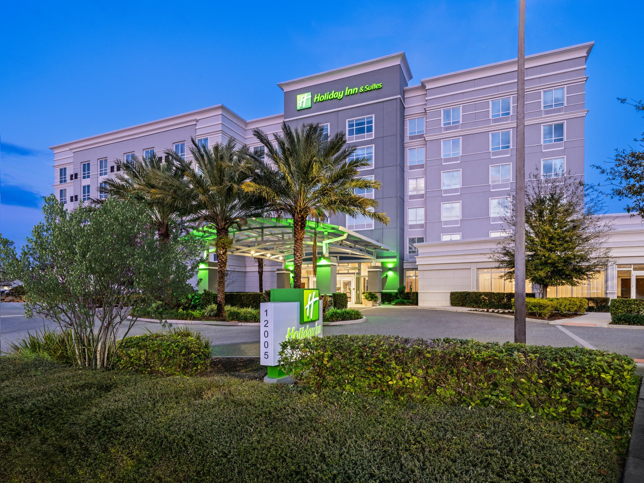 Фото Holiday Inn & Suites Orlando I-drive - Theme Parks by Ihg