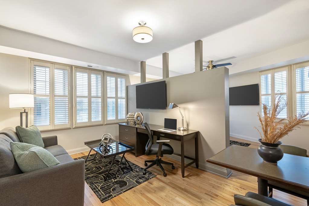 Фото Best Western Plus Hawthorne Terrace Hotel