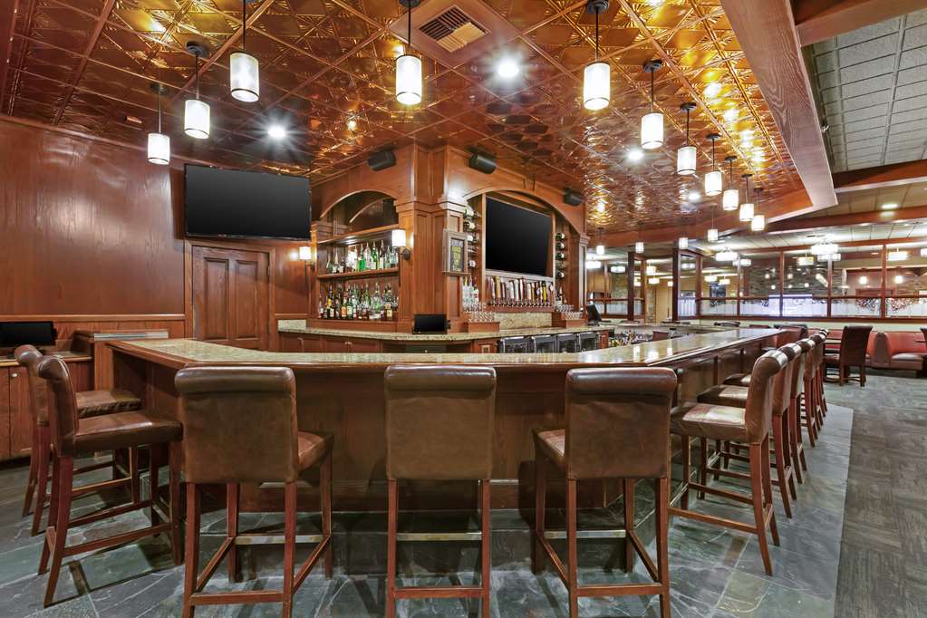 Фото Best Western Plus GranTree Inn