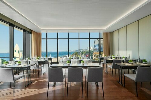 Гостиница Hyatt Regency Nha Trang в Нячанге