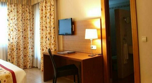 Гостиница Hotel Guillem в Энкаме