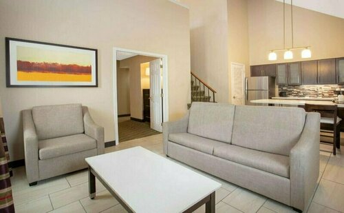 Гостиница Hawthorn Suites by Wyndham Indianapolis North в Индианаполисе