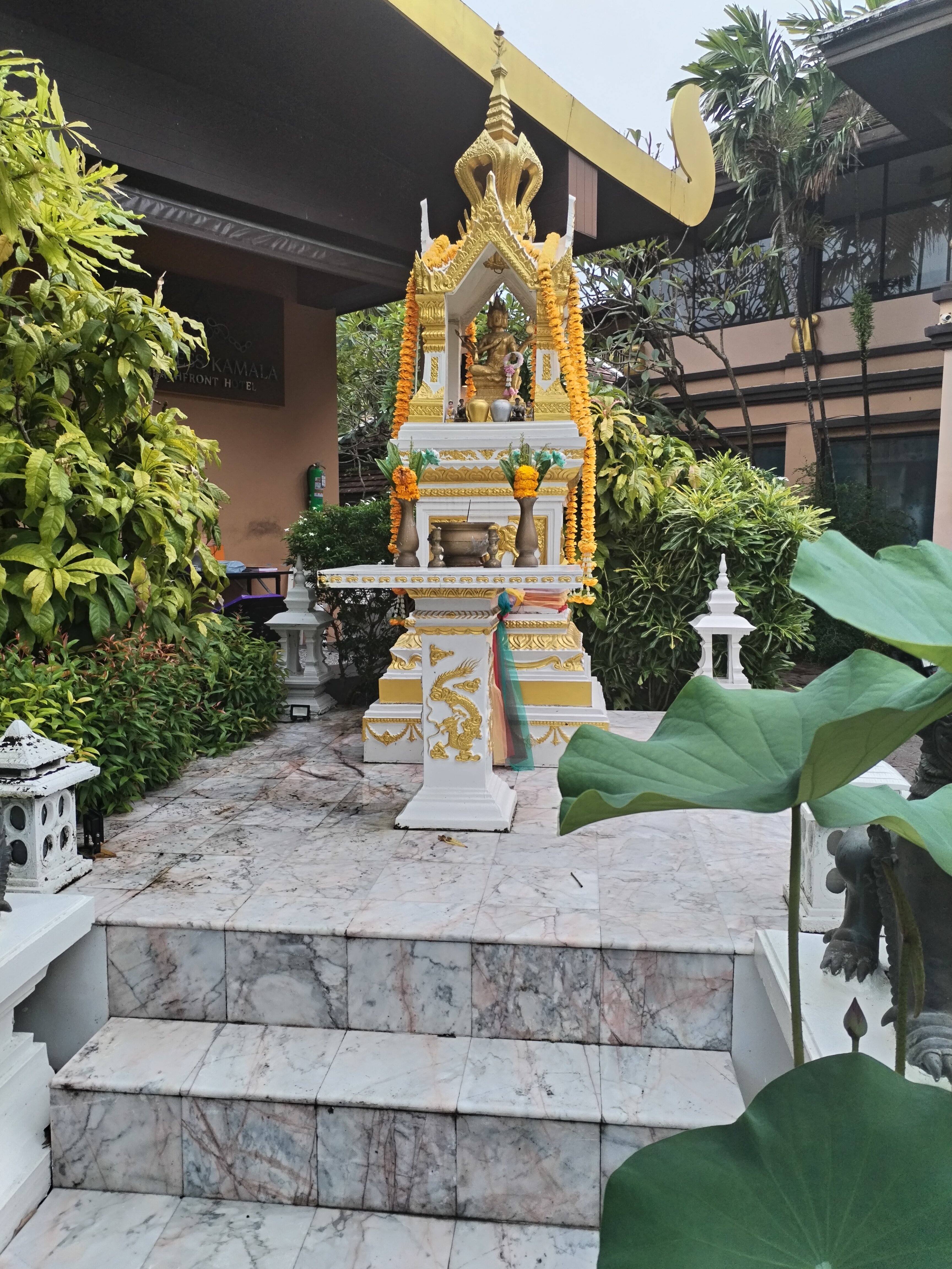 Фото Princess Kamala Beachfront Hotel